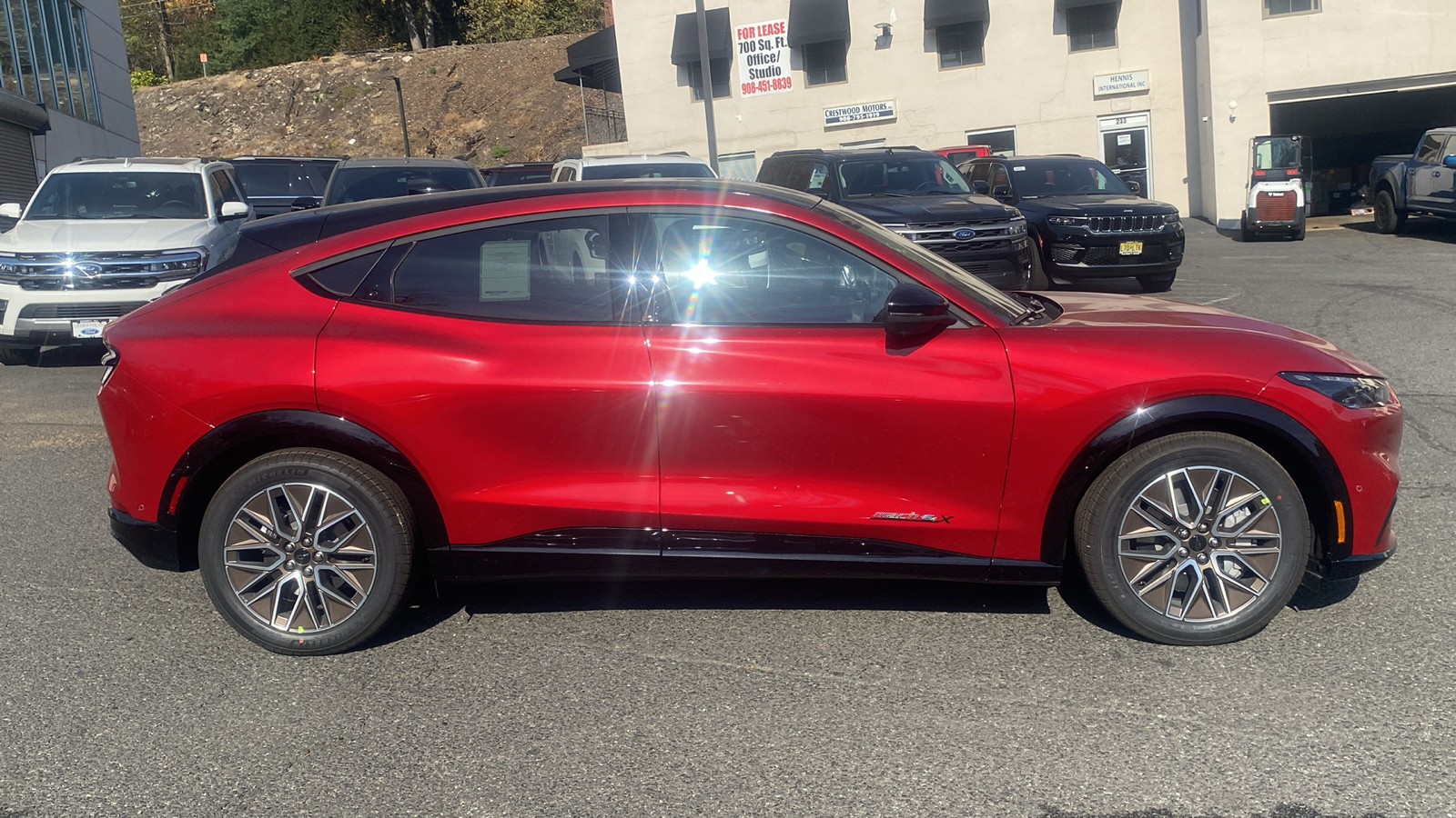 2024 Ford Mustang Mach-E Premium 27