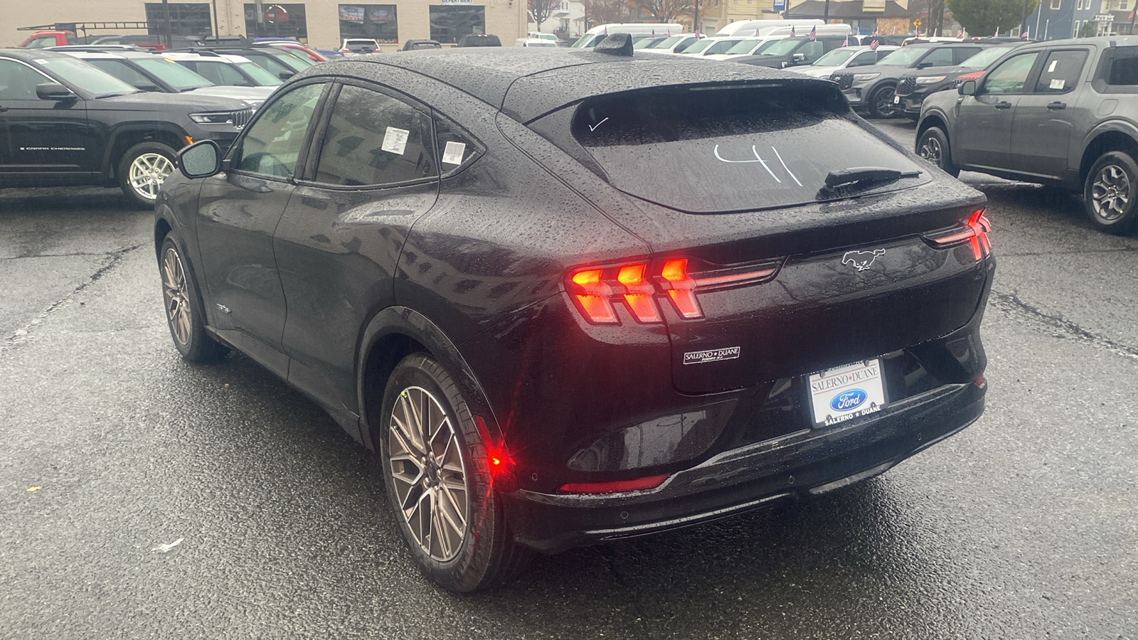 2024 Ford Mustang Mach-E Premium 23