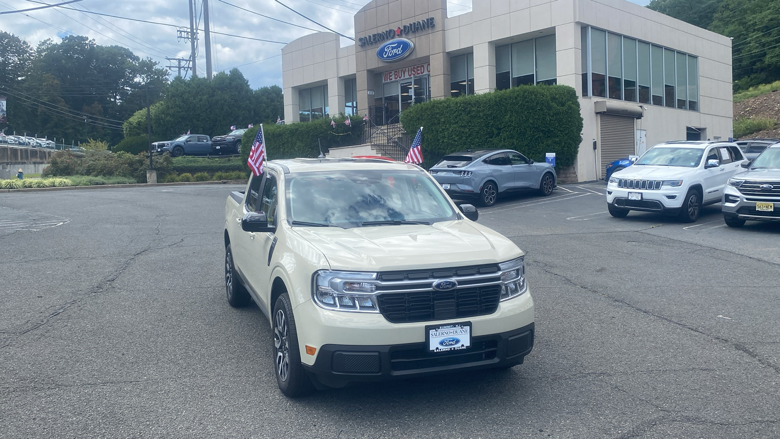 2024 Ford Maverick LARIAT 1