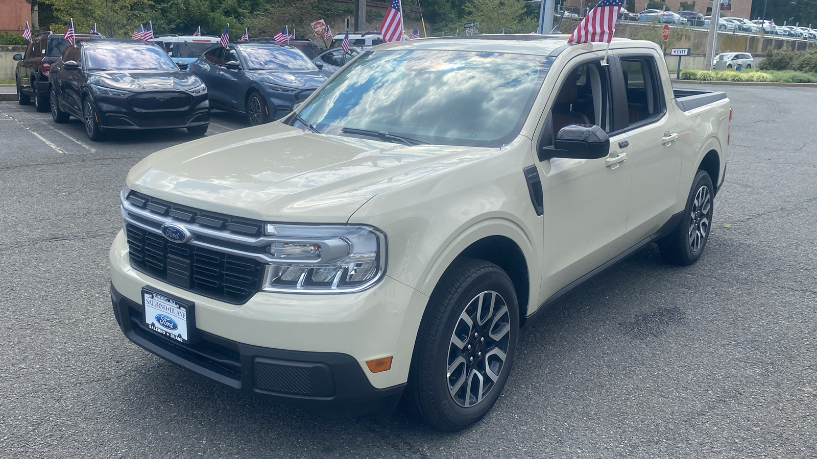 2024 Ford Maverick LARIAT 3