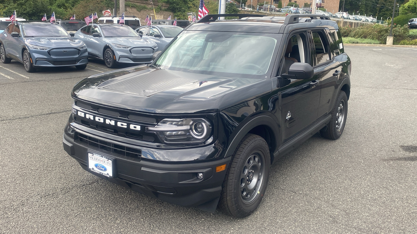 2024 Ford Bronco Sport Outer Banks 3