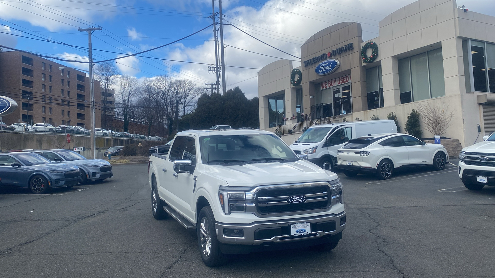 2025 Ford F-150 LARIAT 1