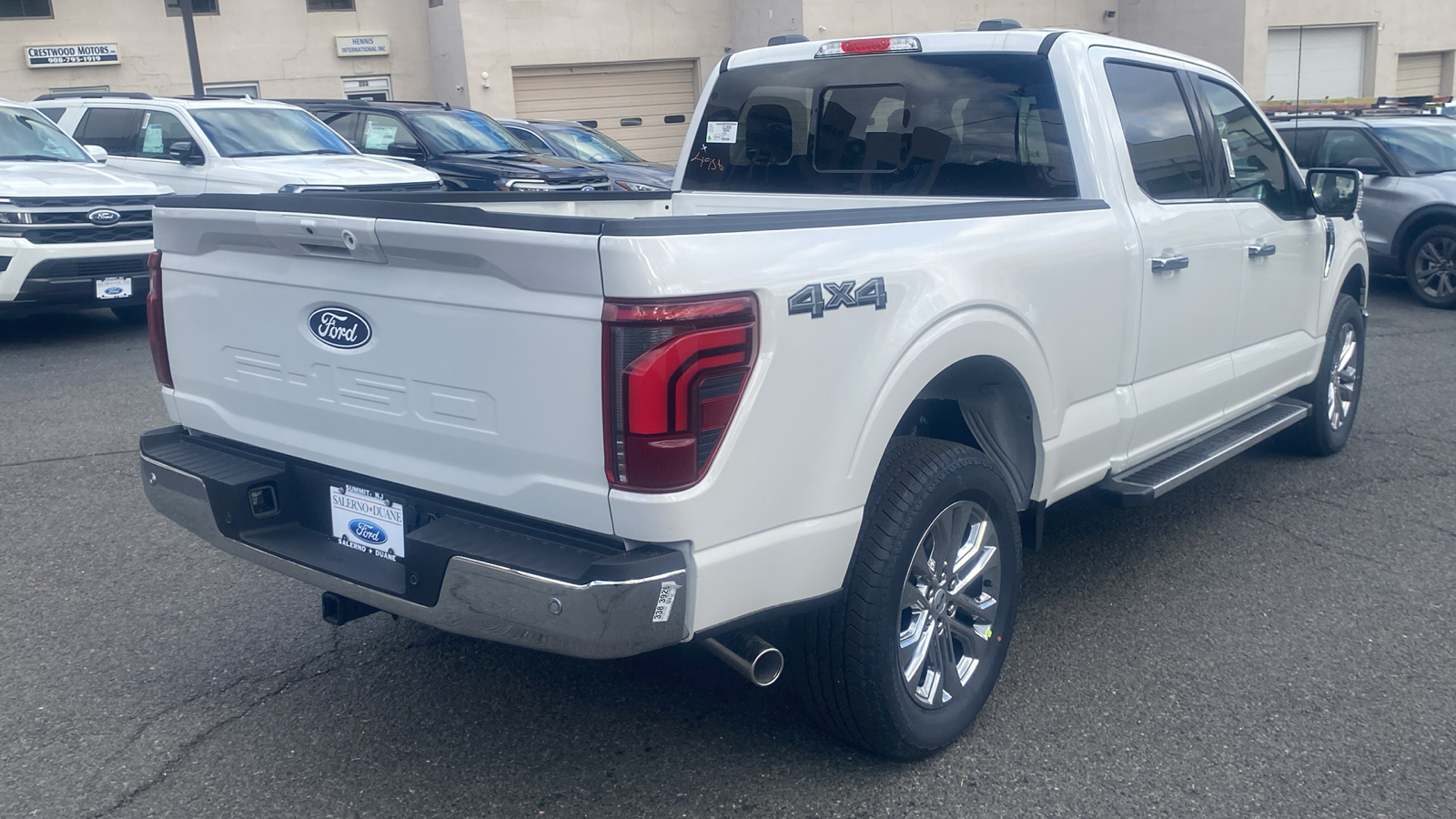 2025 Ford F-150 LARIAT 27