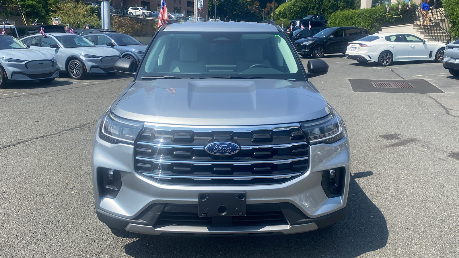 2025 Ford Explorer Active 2