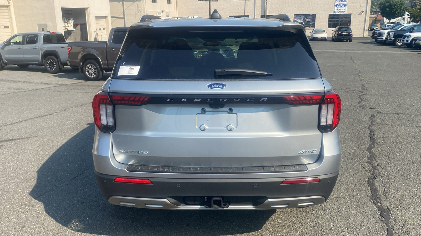 2025 Ford Explorer Active 26