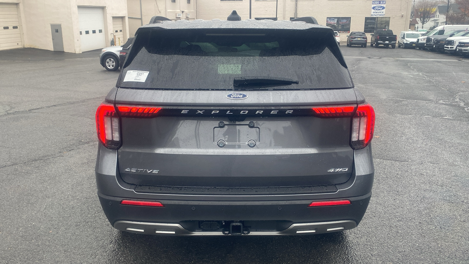 2025 Ford Explorer Active 26