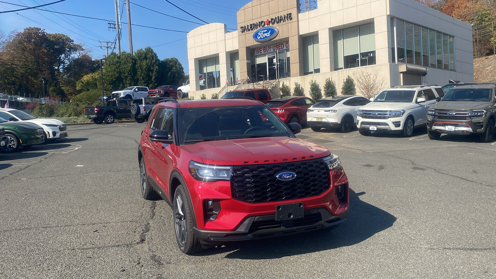 2025 Ford Explorer ST-Line 1