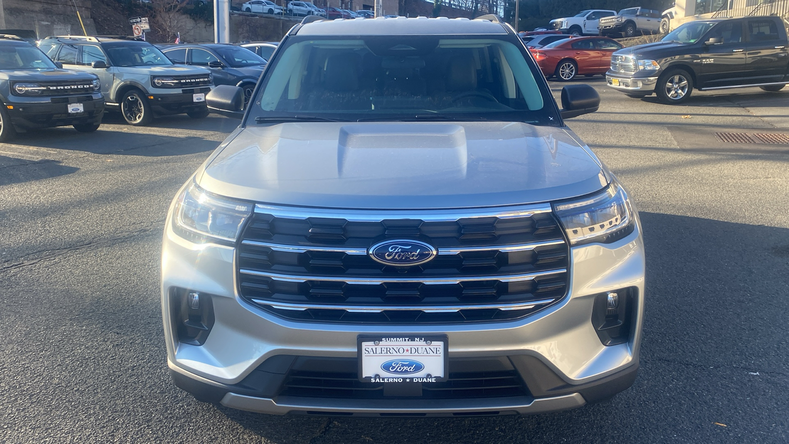 2025 Ford Explorer Active 2