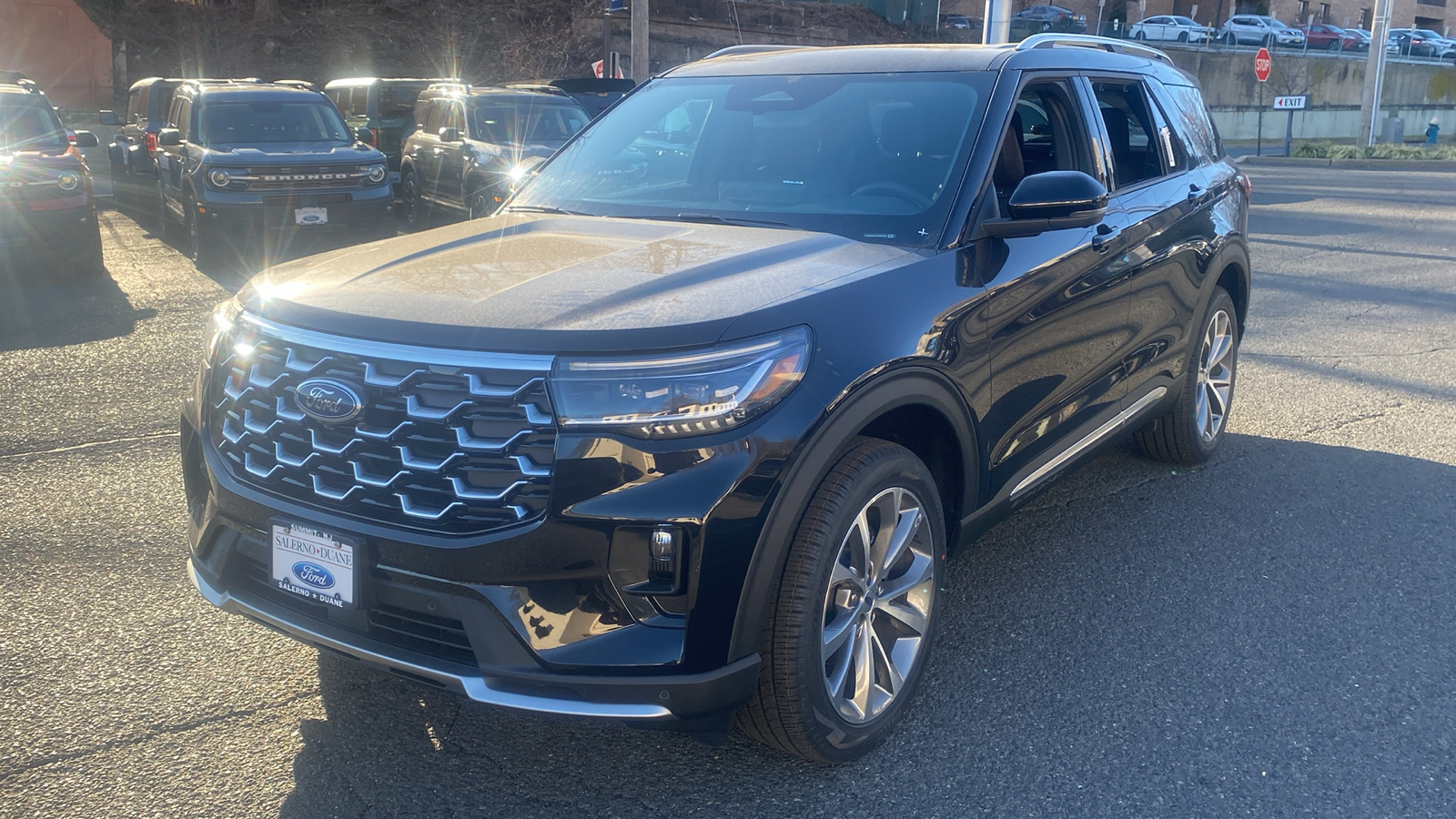 2025 Ford Explorer Platinum 3