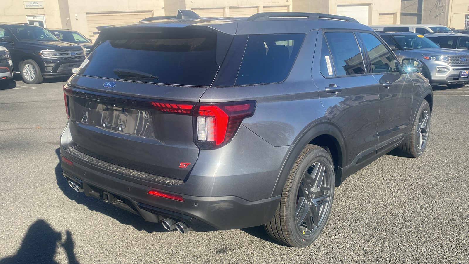 2025 Ford Explorer ST 28