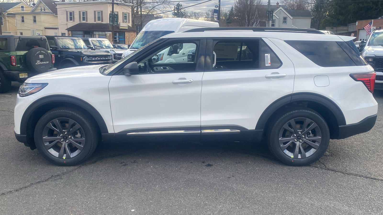 2025 Ford Explorer Active 4