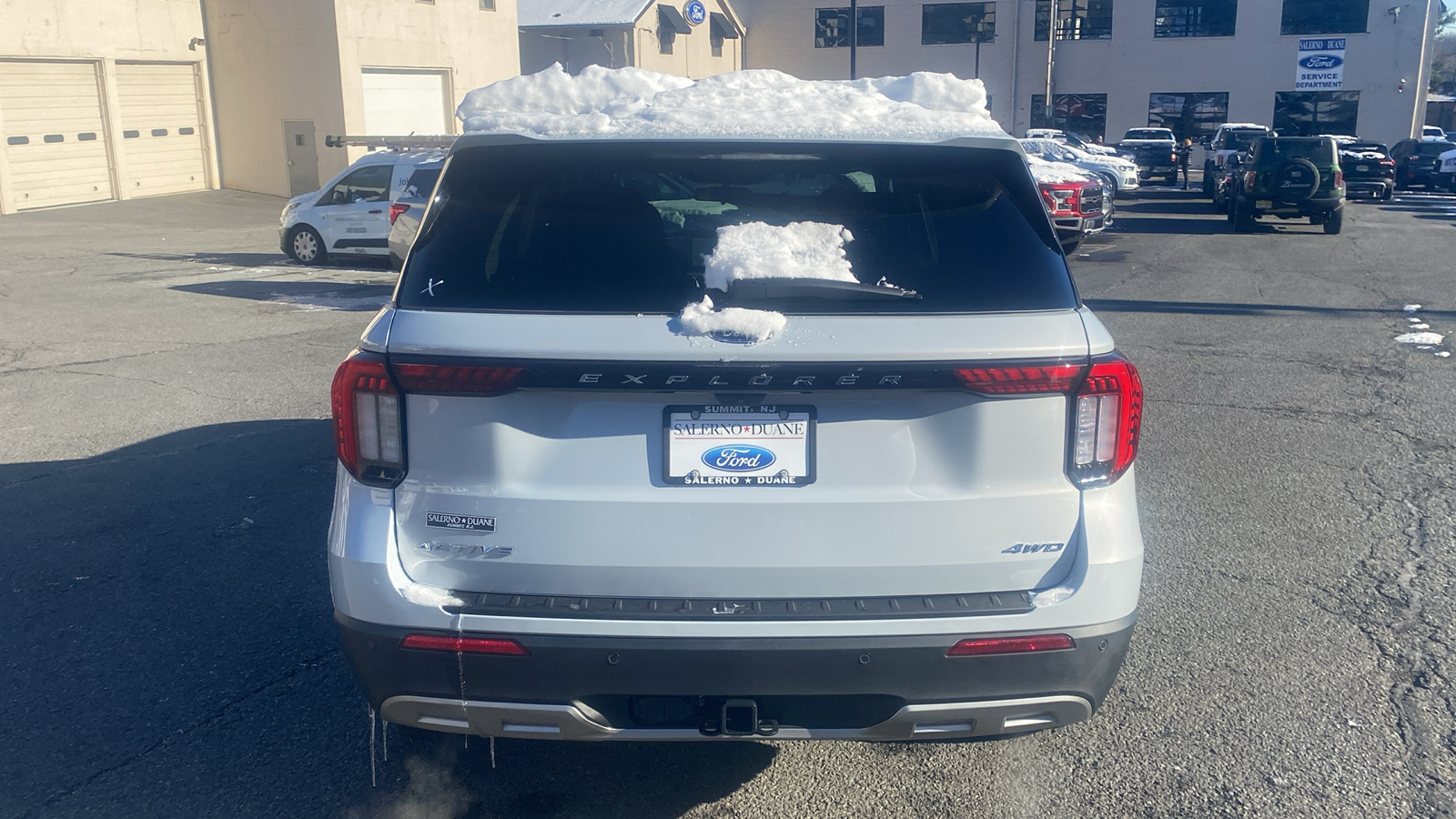 2025 Ford Explorer Active 27