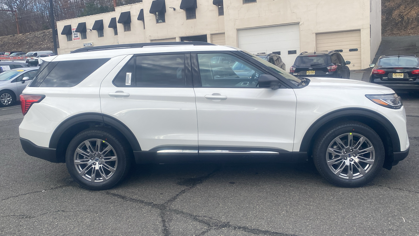 2025 Ford Explorer Active 30