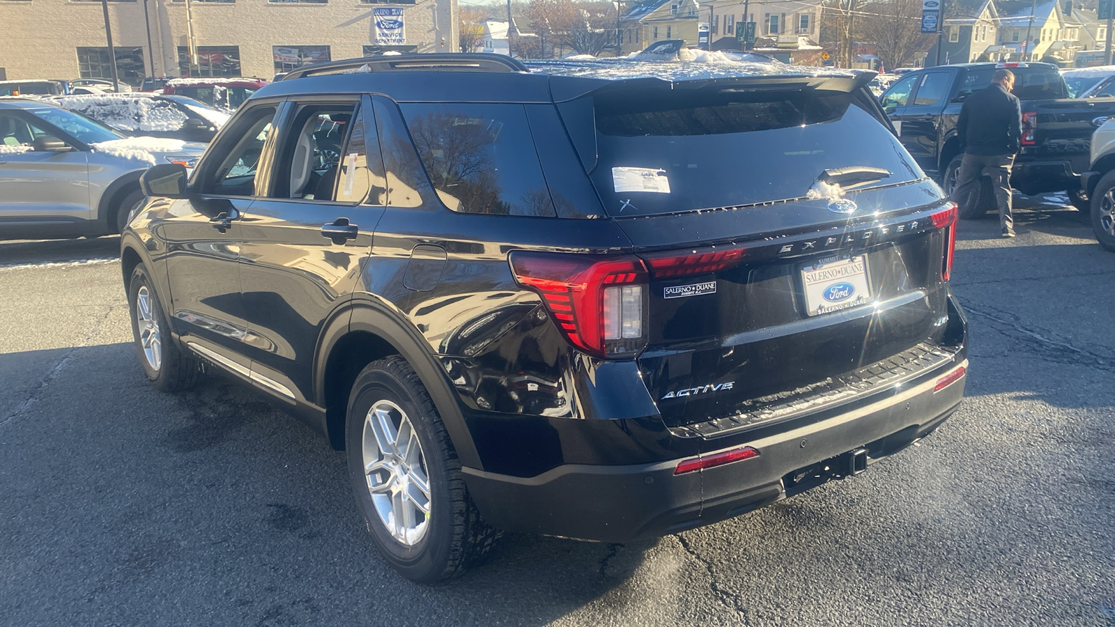 2025 Ford Explorer Active 24