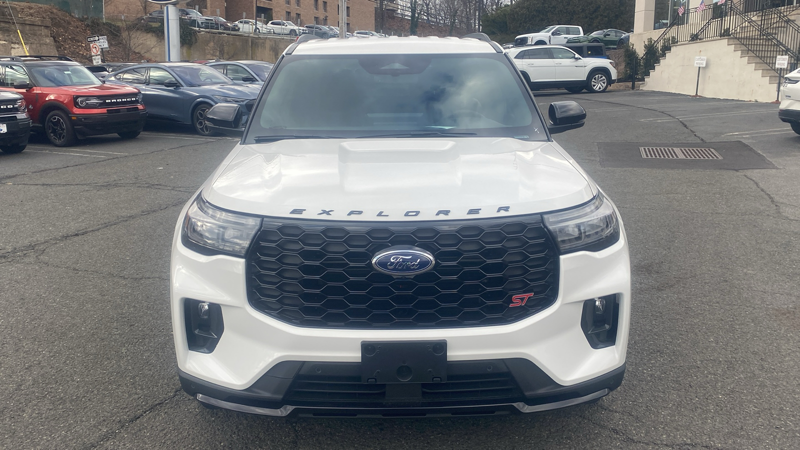 2025 Ford Explorer ST 2