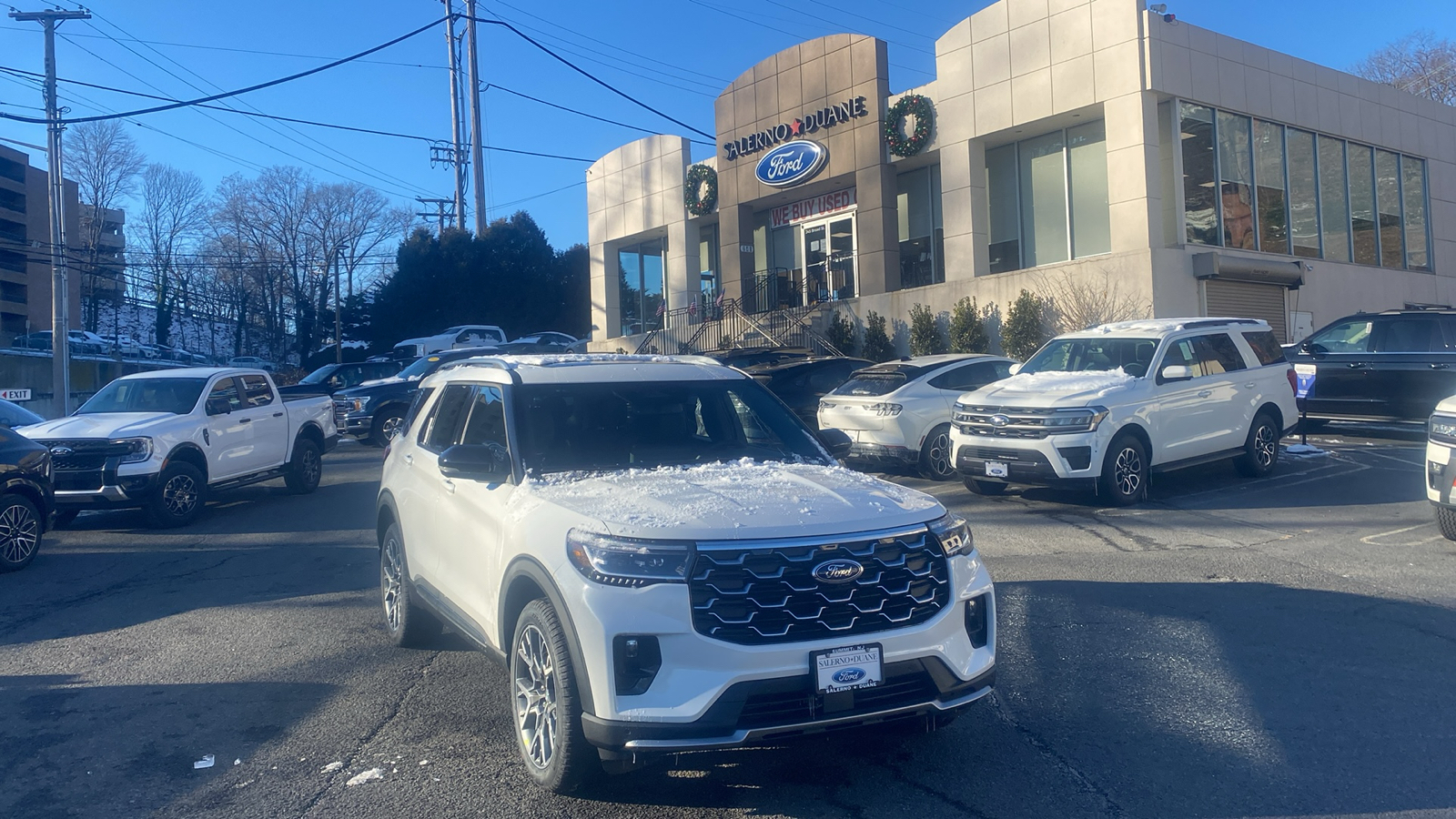 2025 Ford Explorer Platinum 1