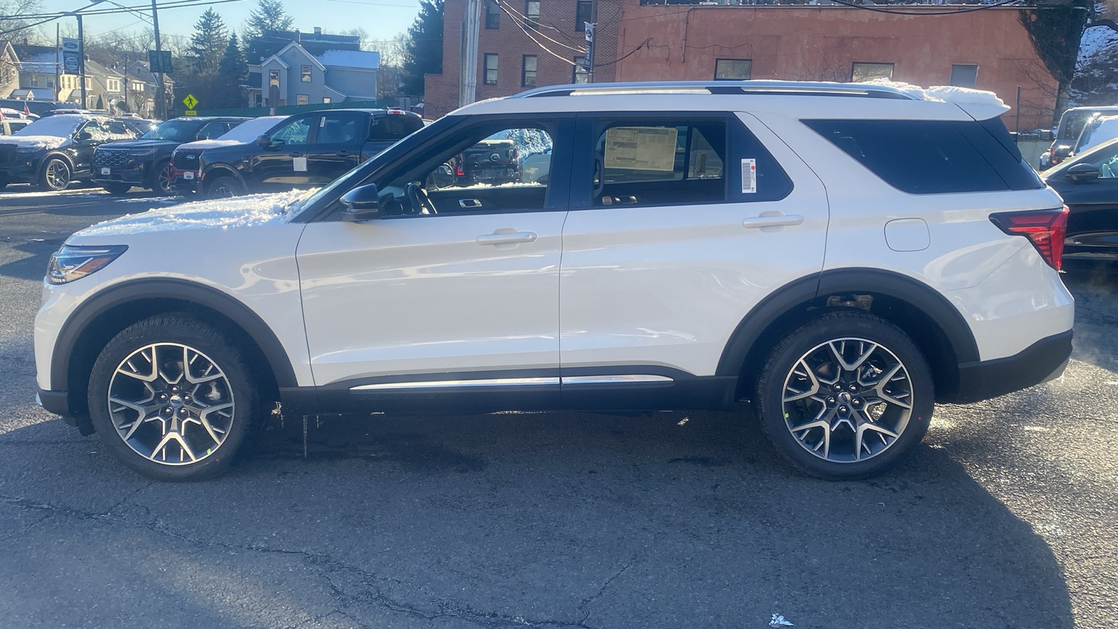 2025 Ford Explorer Platinum 4