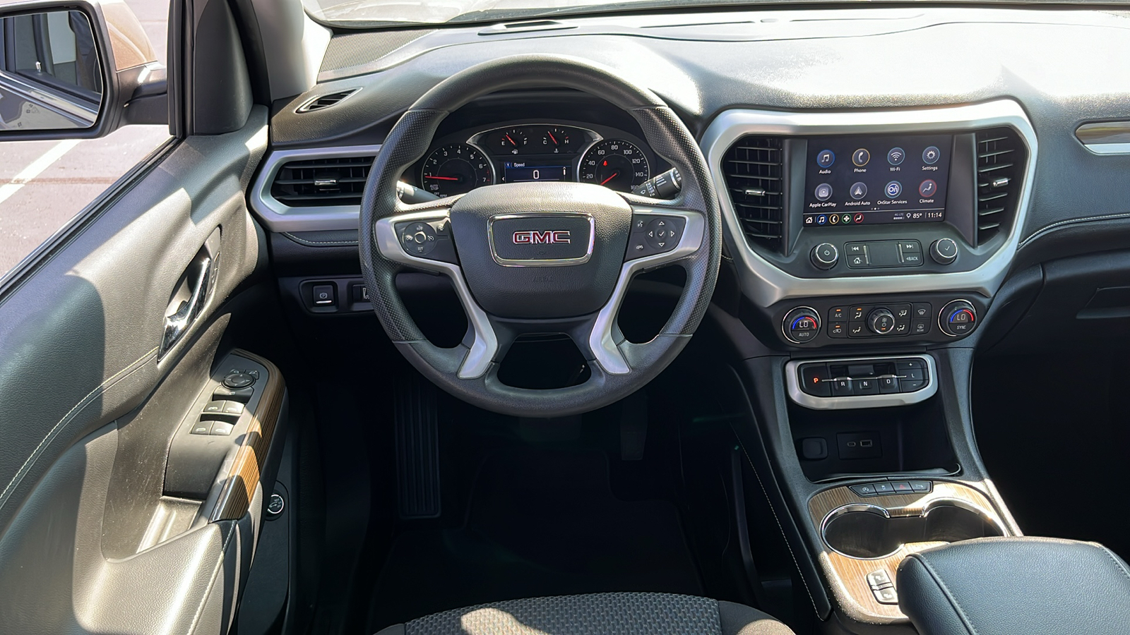 2023 GMC Acadia SLE 33