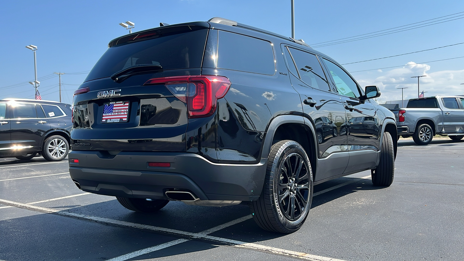 2023 GMC Acadia SLE 3