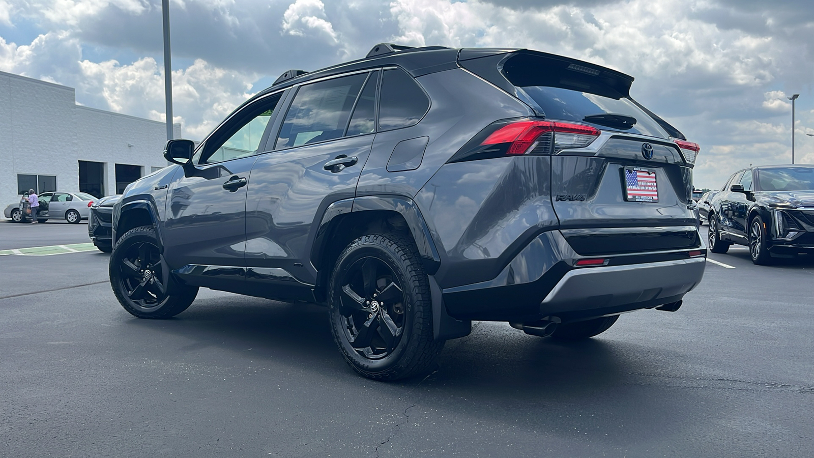 2021 Toyota RAV4 Hybrid XSE 5