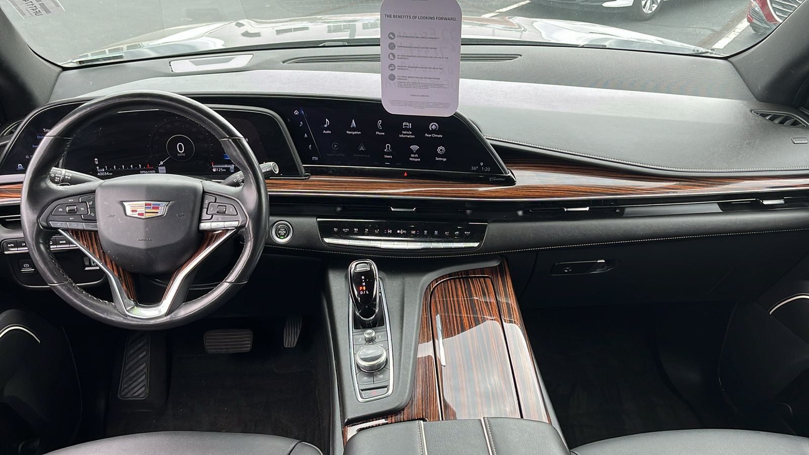 2022 Cadillac Escalade Luxury 35