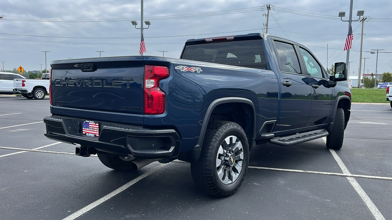 2023 Chevrolet Silverado 2500HD Custom 3