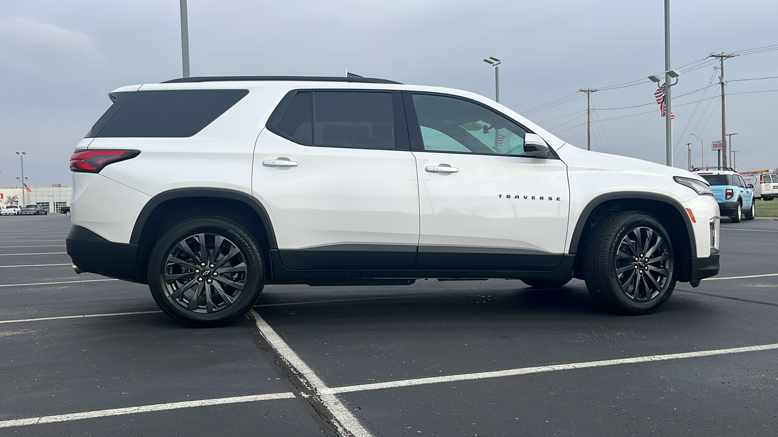 2022 Chevrolet Traverse RS 2