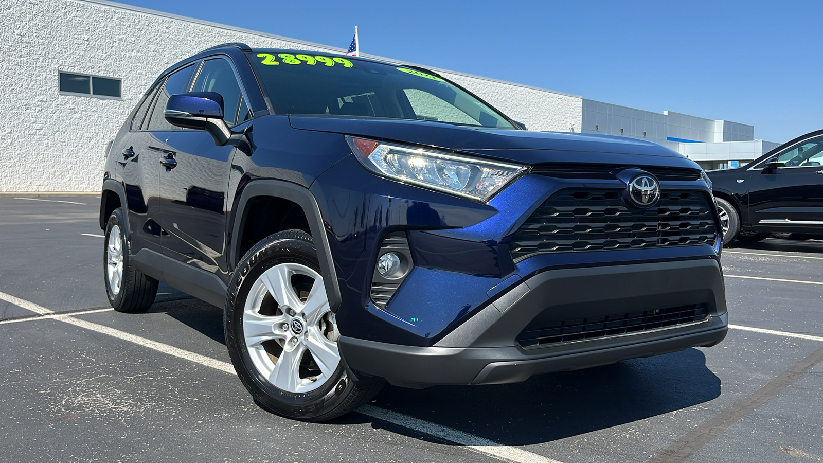 2021 Toyota RAV4 XLE 1