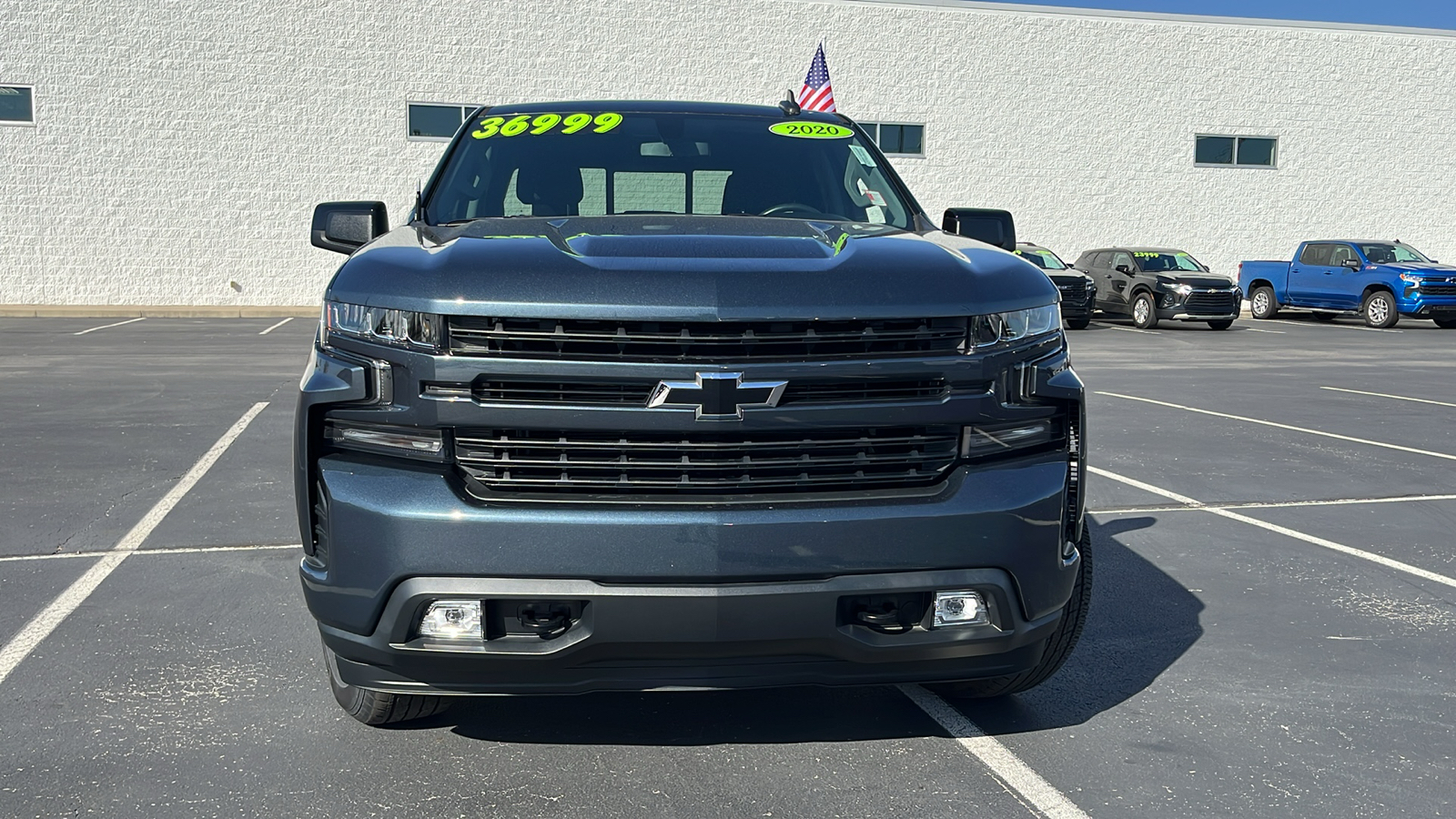 2020 Chevrolet Silverado 1500 RST 8