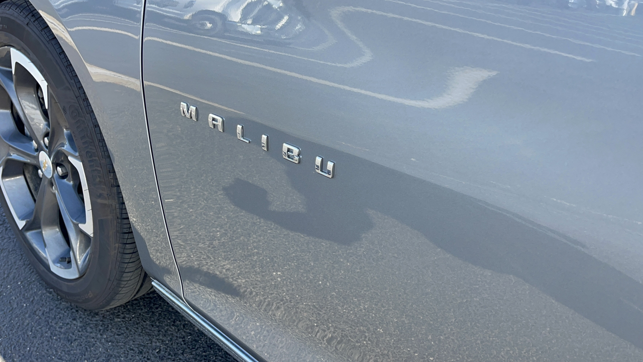2023 Chevrolet Malibu LT 32