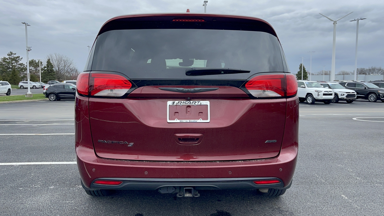 2020 Chrysler Pacifica Launch Edition 6