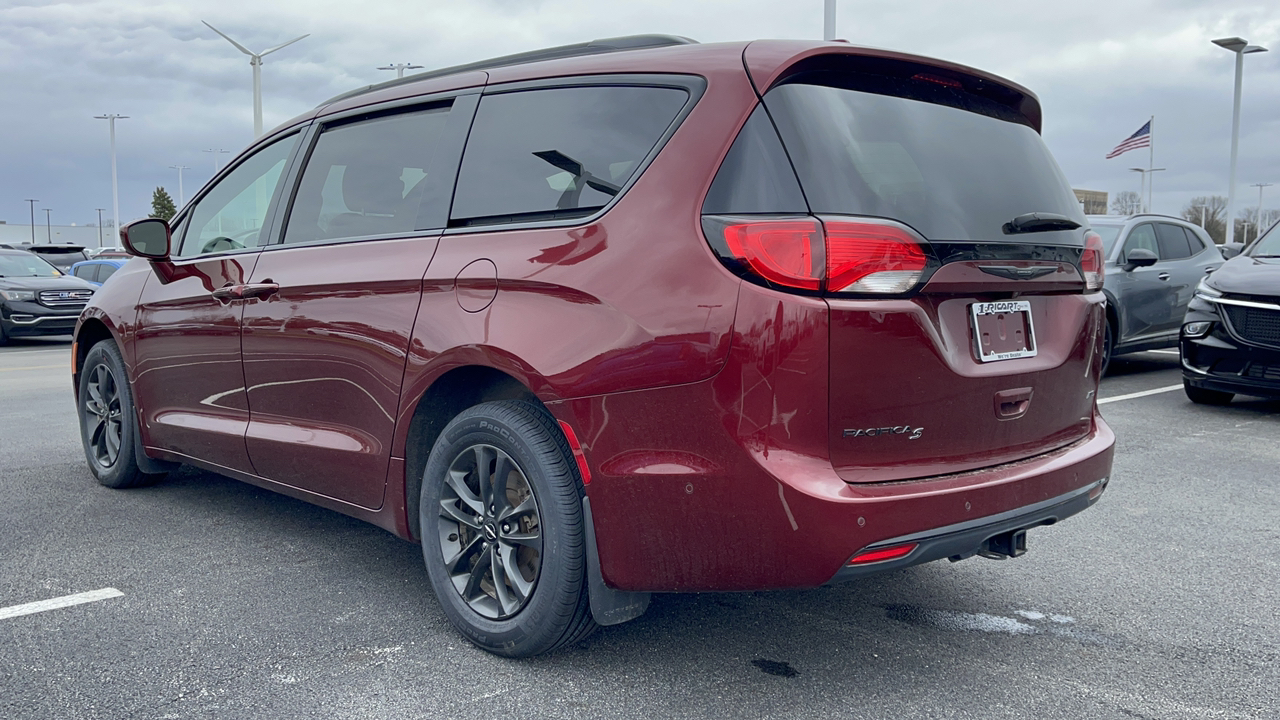 2020 Chrysler Pacifica Launch Edition 9