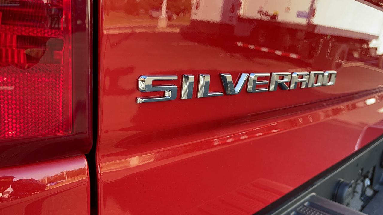 2024 Chevrolet Silverado 1500 LT 7