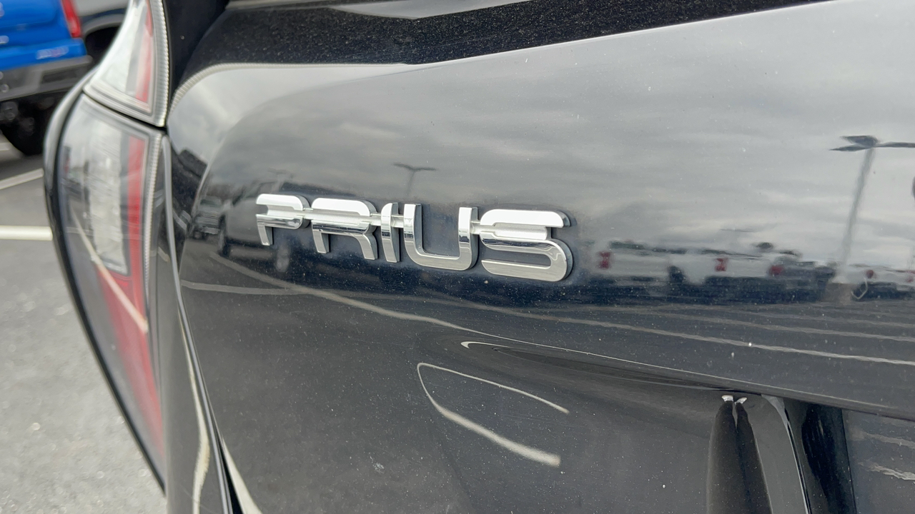 2018 Toyota Prius Three 7