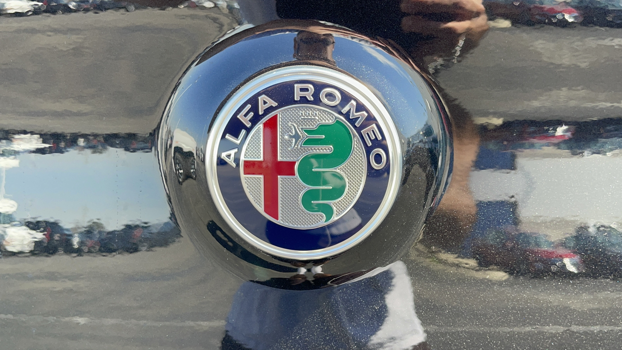 2022 Alfa Romeo Stelvio Veloce 9