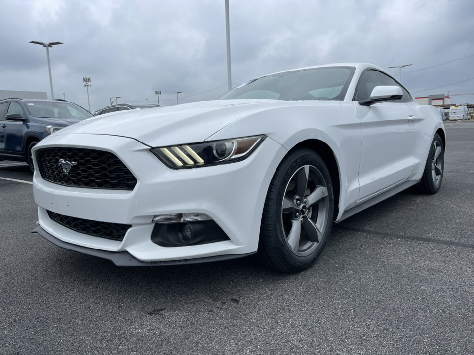 2016 Ford Mustang EcoBoost Premium 2
