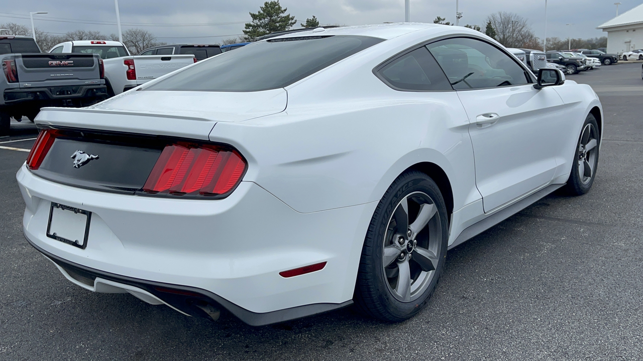 2016 Ford Mustang EcoBoost Premium 11