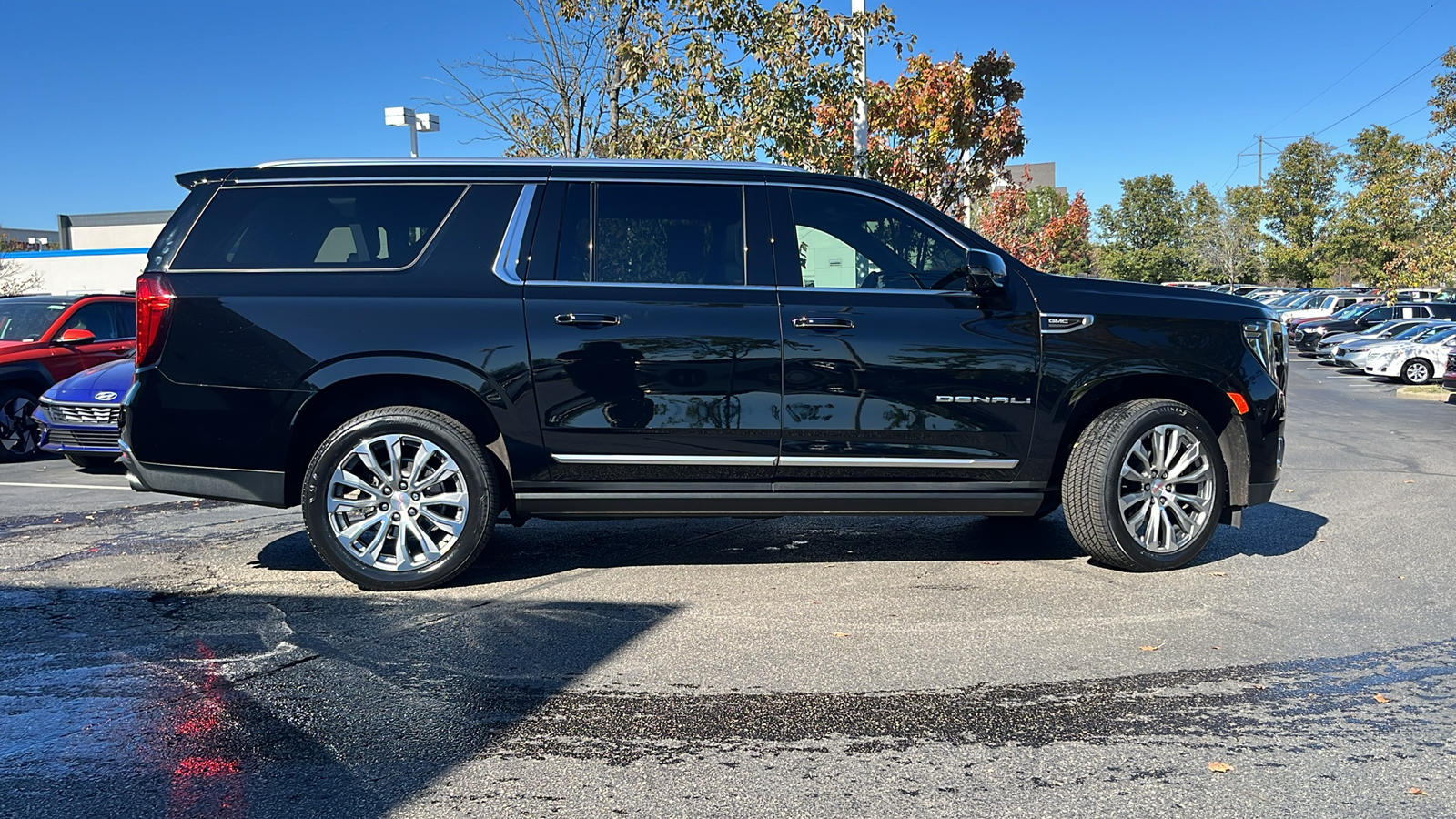 2022 GMC Yukon XL Denali 2