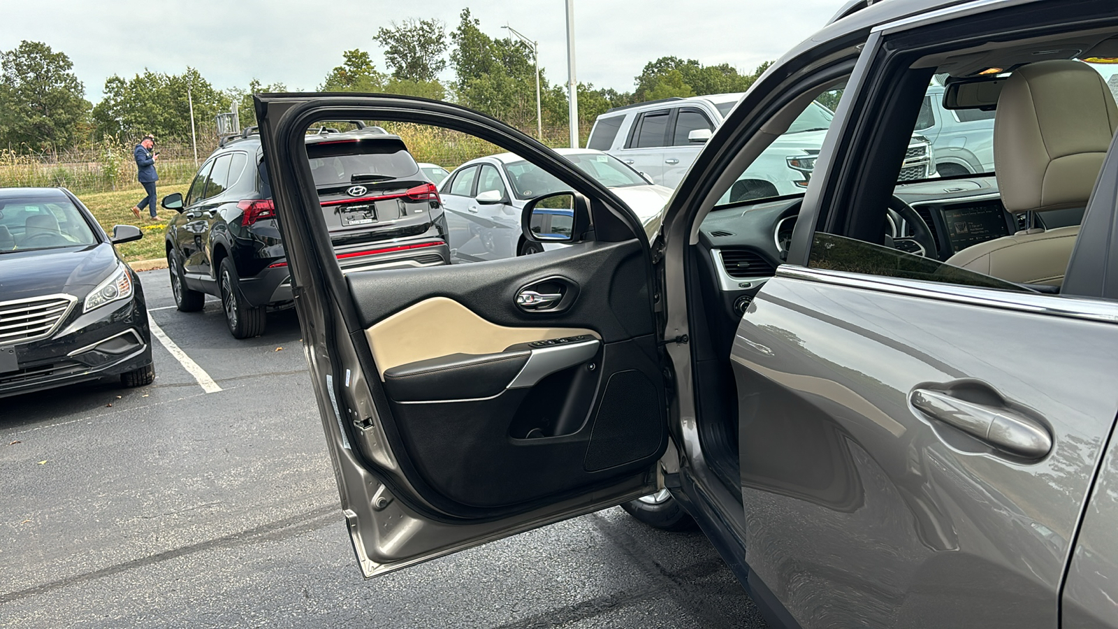 2018 Jeep Cherokee Limited 12