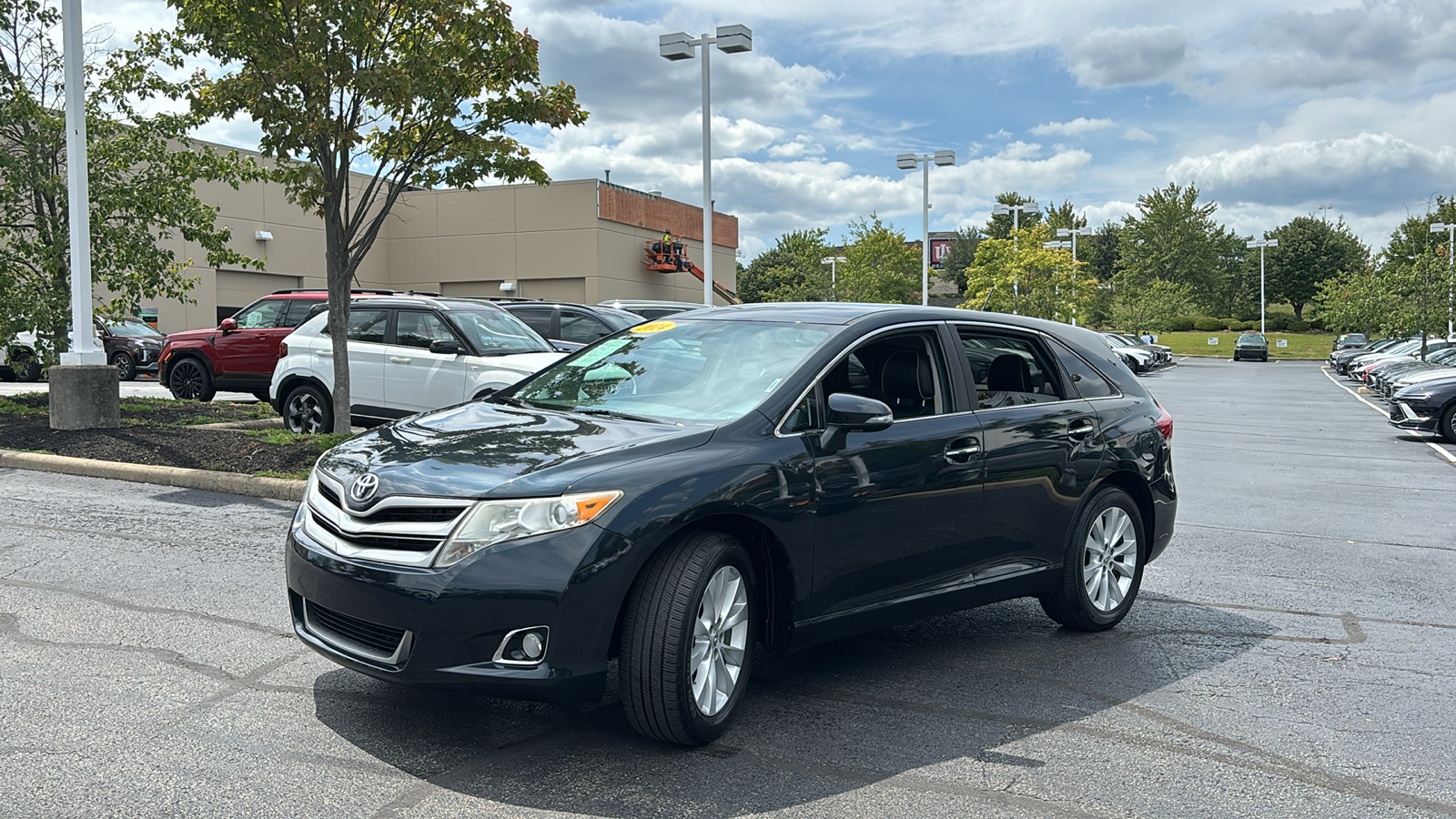 2014 Toyota Venza XLE 3