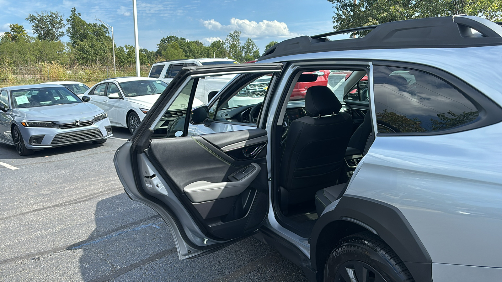 2023 Subaru Outback Onyx Edition XT 32