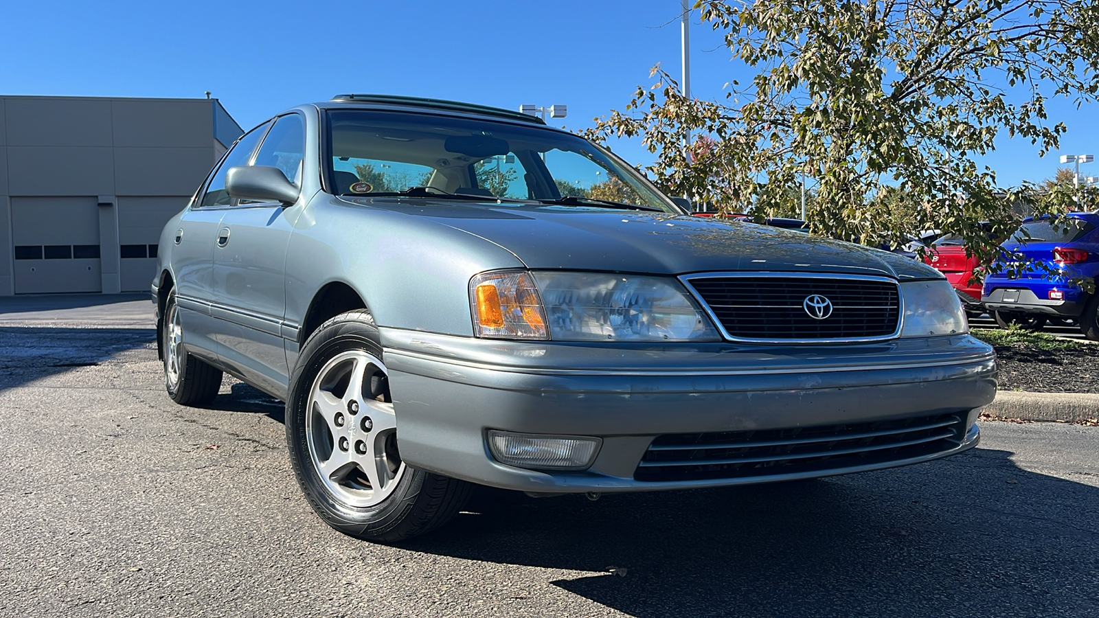 1998 Toyota Avalon XLS 1