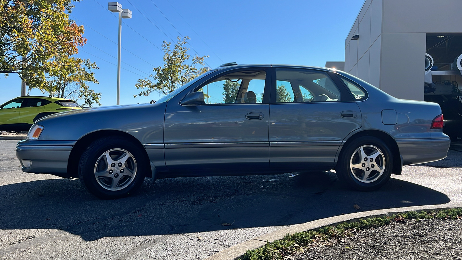 1998 Toyota Avalon XLS 6