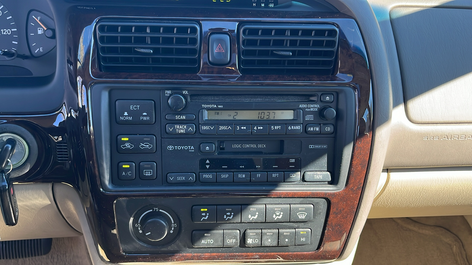 1998 Toyota Avalon XLS 18