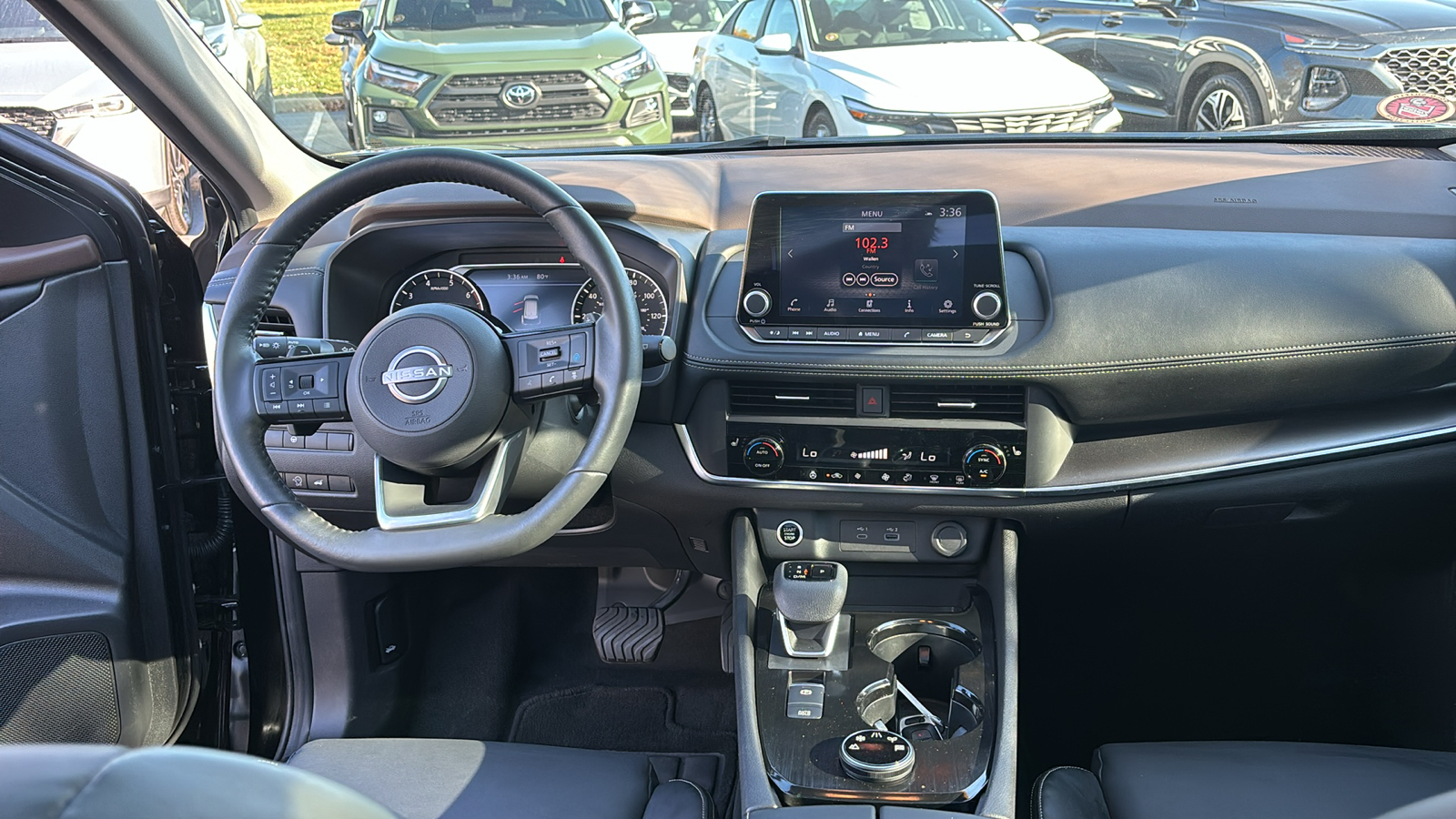 2023 Nissan Rogue SV 14