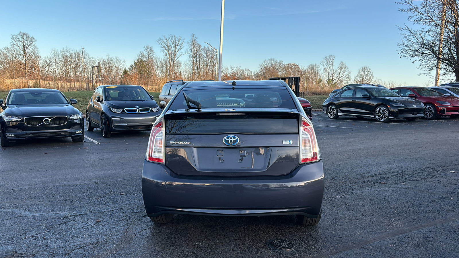 2012 Toyota Prius Two 6