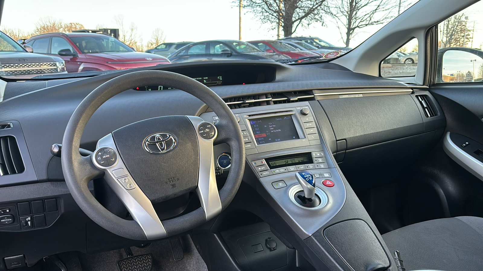 2012 Toyota Prius Two 14