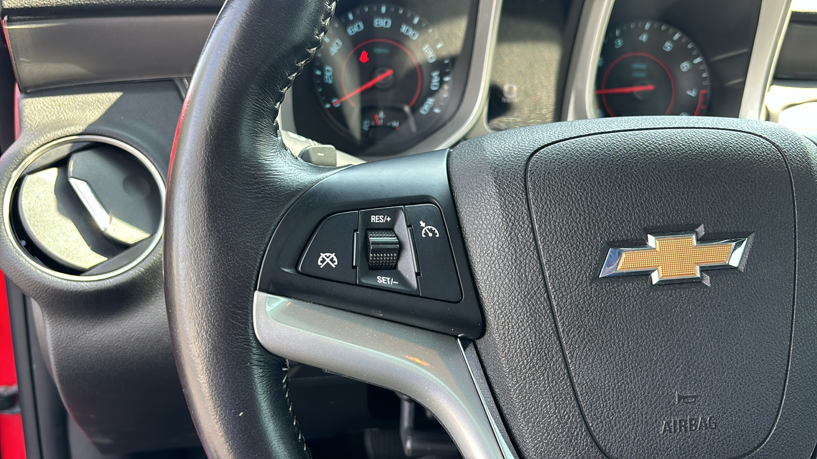 2015 Chevrolet Camaro 2LT 17