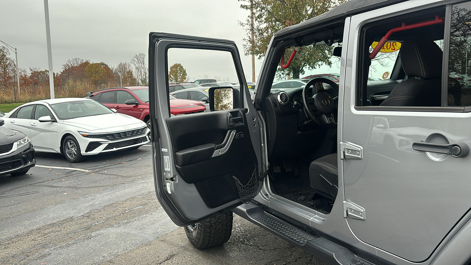 2017 Jeep Wrangler Unlimited Sahara 11