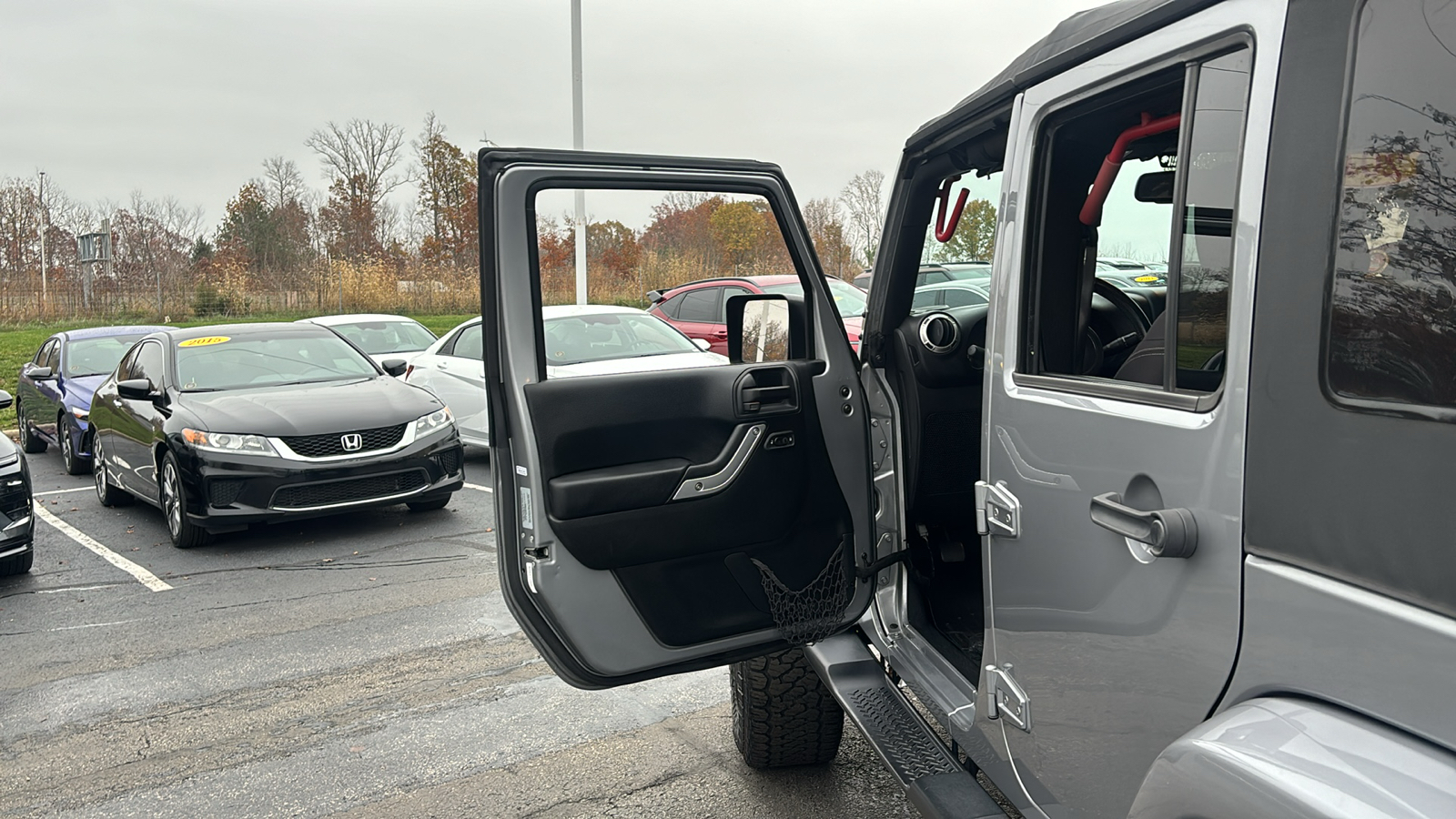 2017 Jeep Wrangler Unlimited Sahara 12